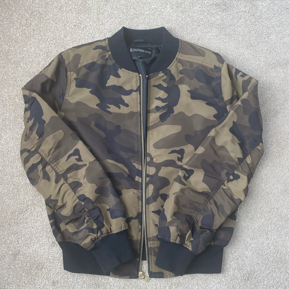 Express Camo Bomber Jacket Small NEW - Picture 2 of 4